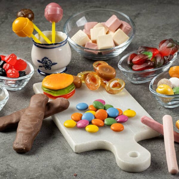Candy Box from Around the World 40 Pcs, Foreign Rare Unique Mystery Candy Gift Box, 40 Pcs Cool International Exotic Candy Snacks Variety Box - Image 5